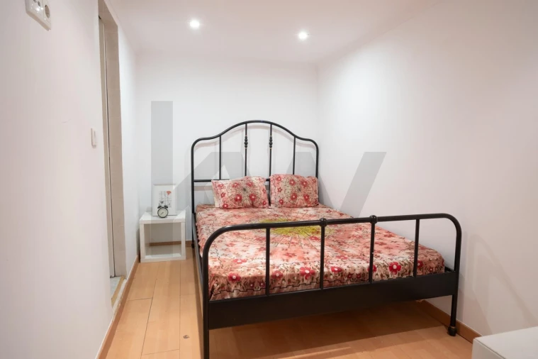 Apartamento T1 para Venda em Santa Maria Maior Foto 11