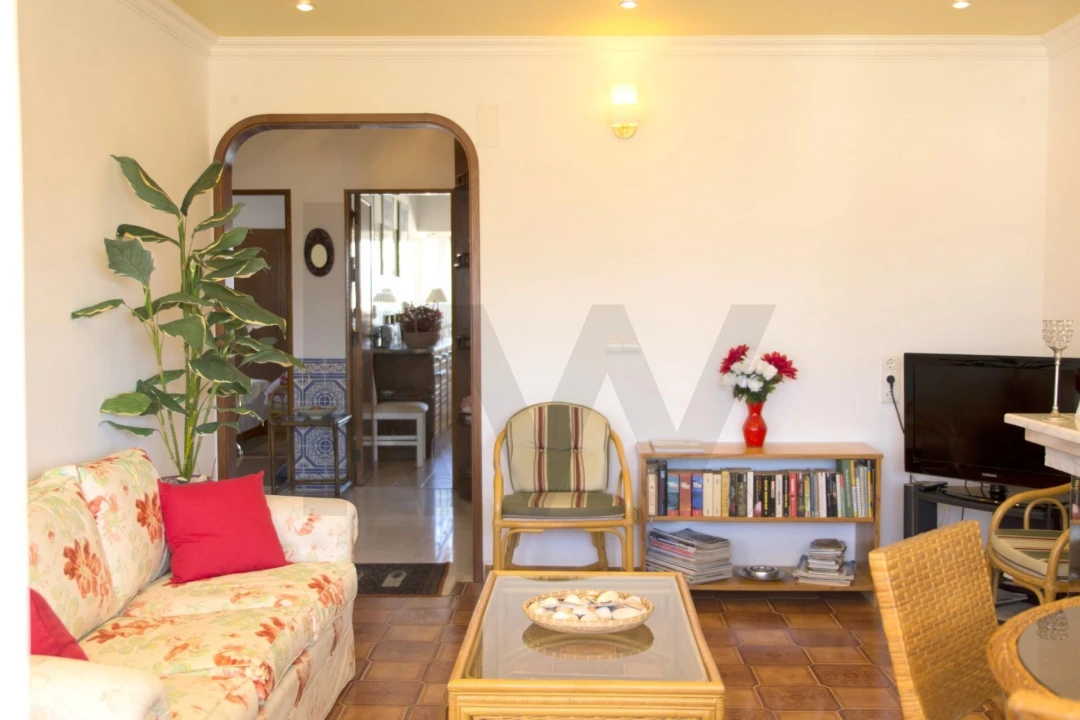 Apartamento T2 para Venda em Colares Foto 11