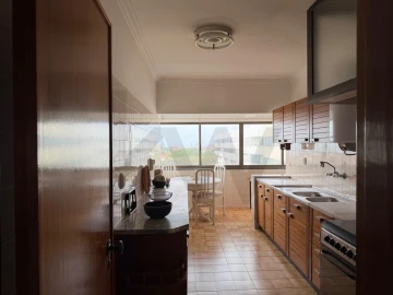 Apartamento T2 para Venda em Colares