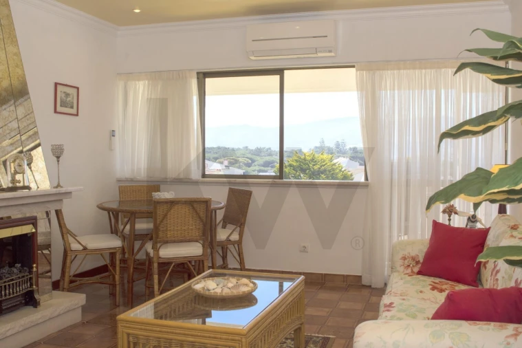 Apartamento T2 para Venda em Colares Foto 8