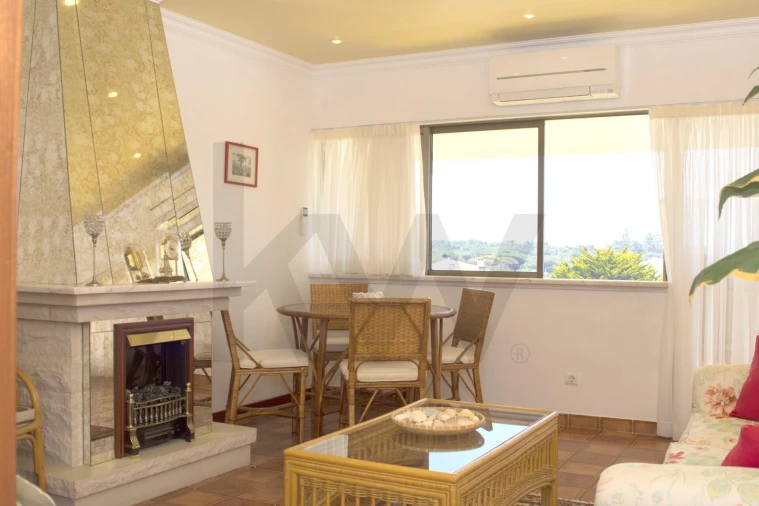 Apartamento T2 para Venda em Colares Foto 9