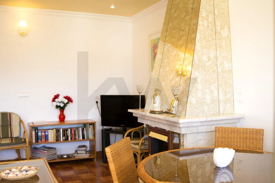 Apartamento T2 para Venda em Colares Foto 12