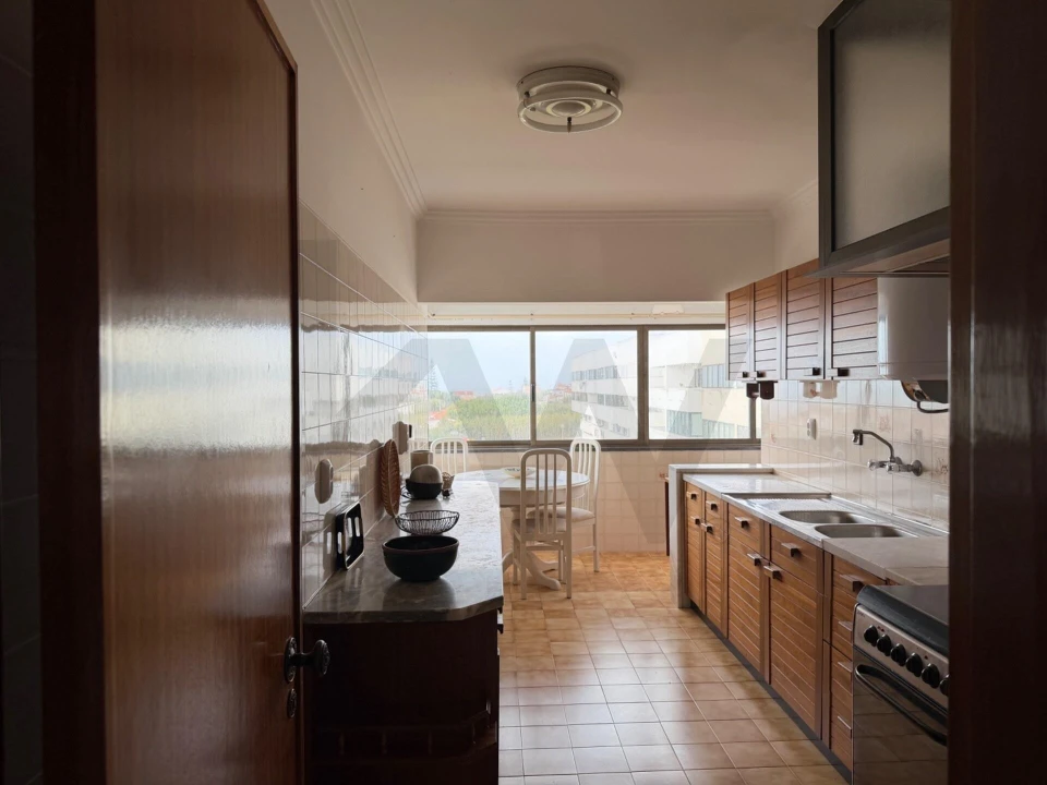 Apartamento T2 para Venda em Colares Foto 22