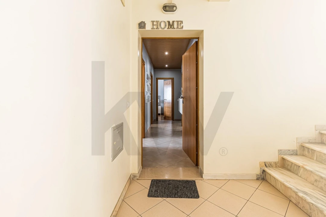 Apartamento T2 para Venda em Alcantarilha e Pêra Foto 22