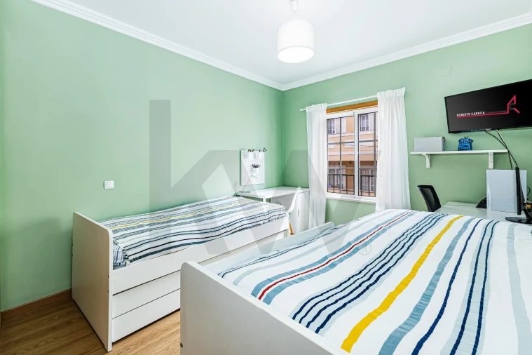 Apartamento T2 para Venda em Alcantarilha e Pêra Foto 17
