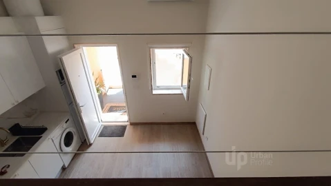 Apartamento T1 para Arrendamento em Carcavelos e Parede