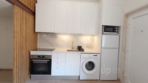 Apartamento T1 para Arrendamento em Carcavelos e Parede