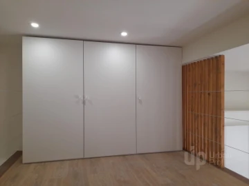 Apartamento T1 para Arrendamento em Carcavelos e Parede