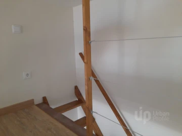 Apartamento T1 para Arrendamento em Carcavelos e Parede