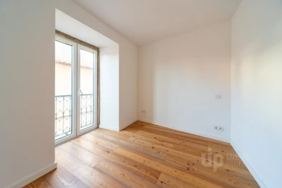 Apartamento T2 para Venda em Santa Maria Maior