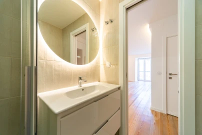 Apartamento T2 para Venda em Santa Maria Maior