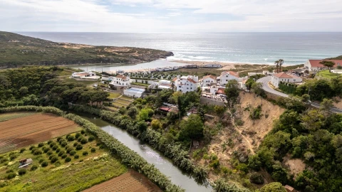 Moradia T5 para Venda em Carvoeira