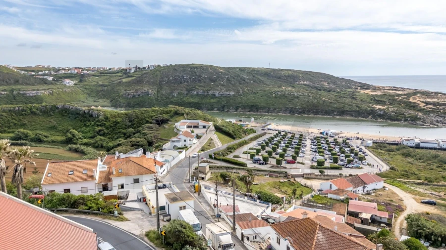 Moradia T5 para Venda em Carvoeira Foto 50