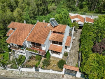 Moradia T6 para Venda em São João das Lampas e Terrugem