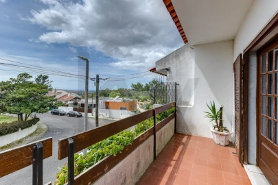 Moradia T6 para Venda em São João das Lampas e Terrugem