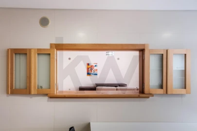 Apartamento T1 para Venda em Ramada e Caneças