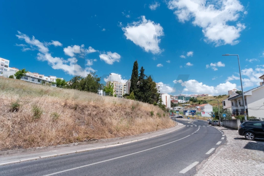 Apartamento T1 para Venda em Ramada e Caneças Foto 29