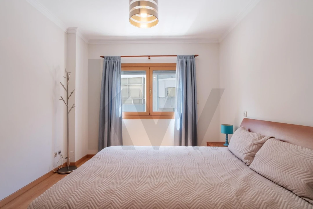 Apartamento T1 para Venda em Ramada e Caneças Foto 11