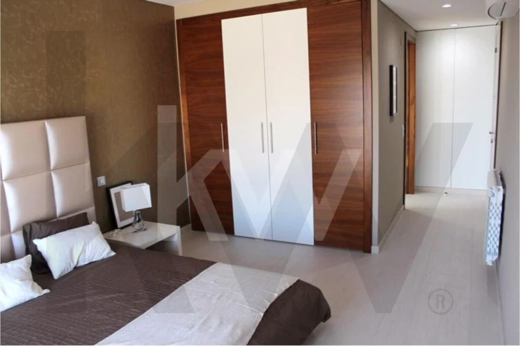 Apartamento T3 para Arrendamento em Santo António dos Cavaleiros e Frielas Foto 27