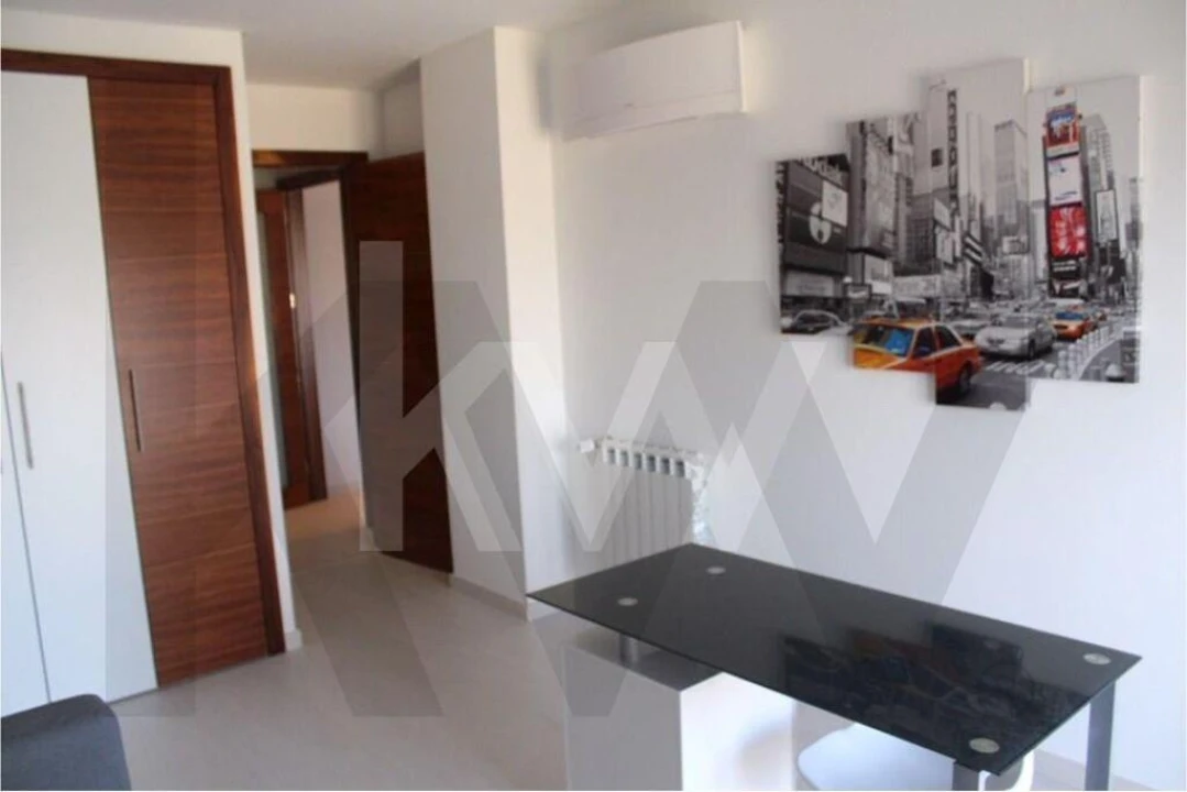 Apartamento T3 para Arrendamento em Santo António dos Cavaleiros e Frielas Foto 16