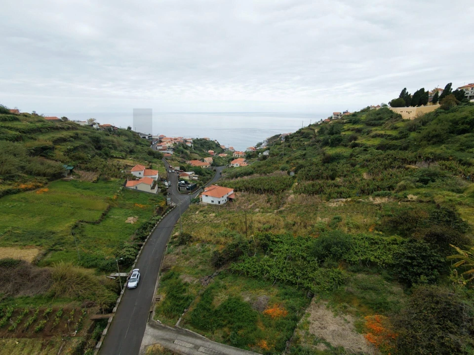 Terreno para Venda em Arco da Calheta Foto 8