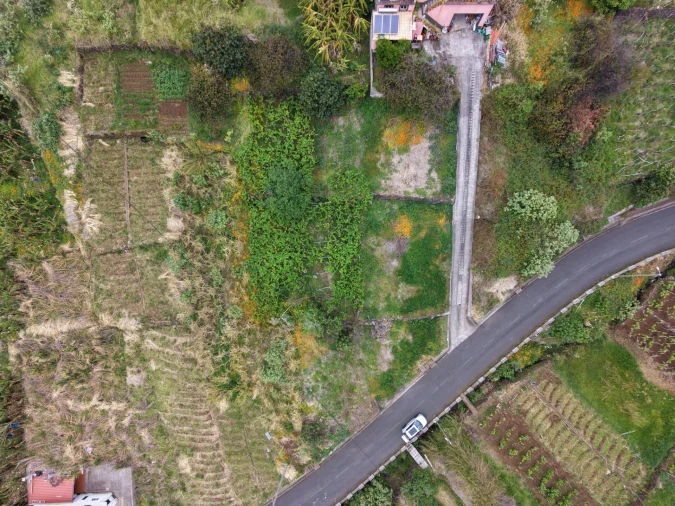 Terreno para Venda em Arco da Calheta Foto 5