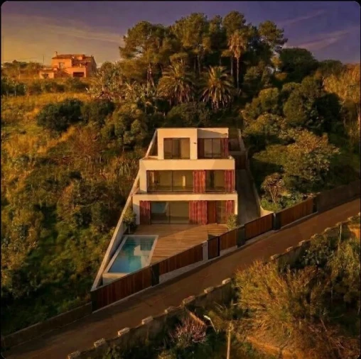 Terreno para Venda em Arco da Calheta Foto 4
