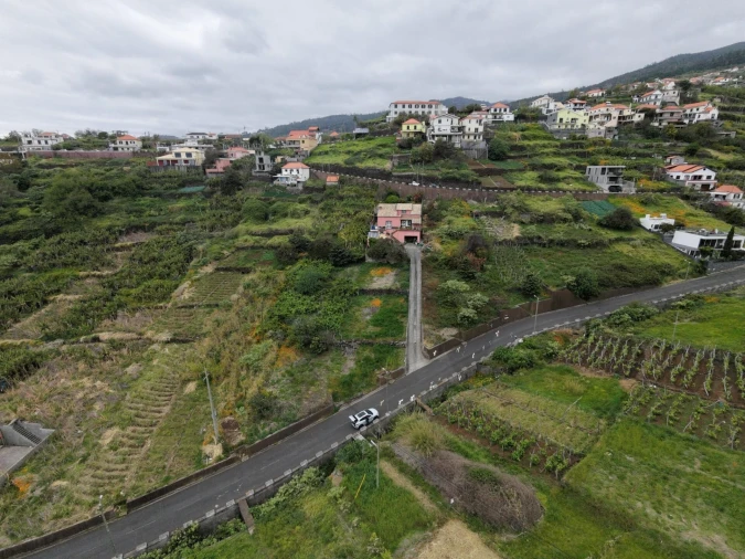 Terreno para Venda em Arco da Calheta Foto 10