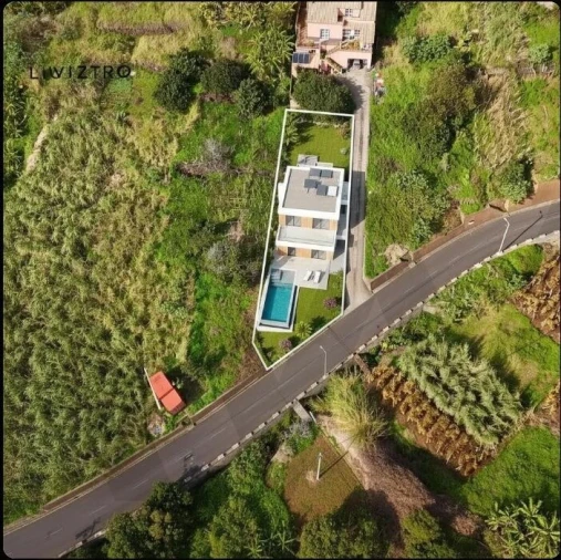 Terreno para Venda em Arco da Calheta Foto 2