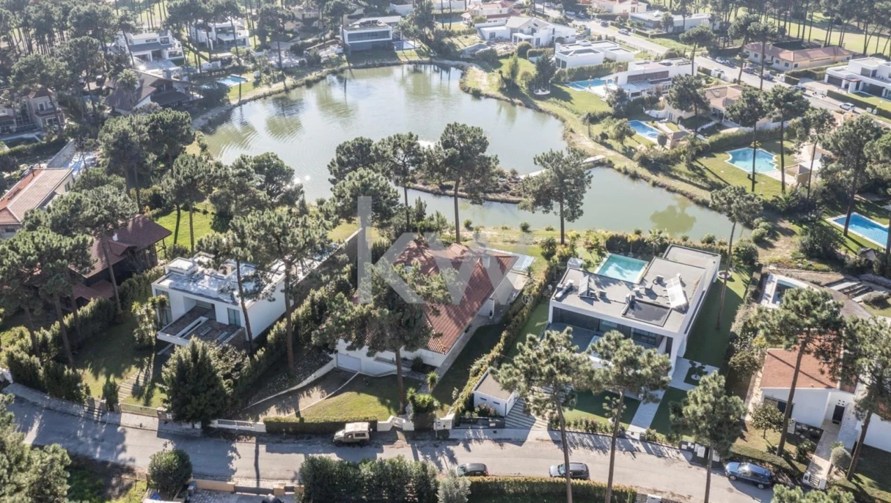 Moradia T6 para Venda em Charneca de Caparica e Sobreda Foto 15