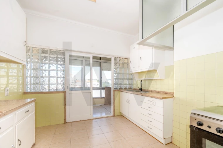 Apartamento T2 para Venda em Lumiar Foto 11