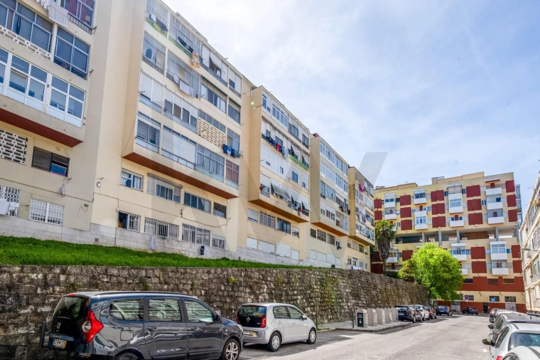 Apartamento T2 para Venda em Lumiar Foto 33