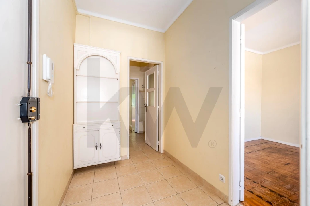Apartamento T2 para Venda em Lumiar Foto 1