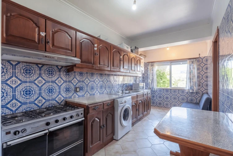 Apartamento T2 para Venda em Santo Antonio dos Olivais Foto 6