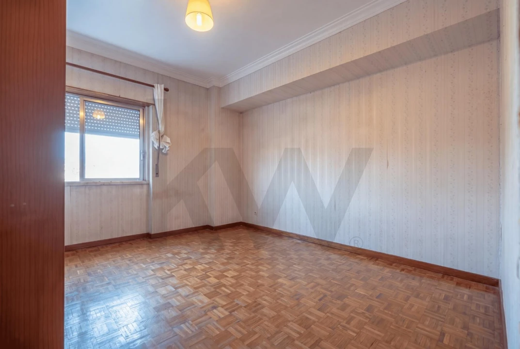 Apartamento T2 para Venda em Santo Antonio dos Olivais Foto 3