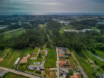 Terreno para Venda em Serzedo e Perosinho