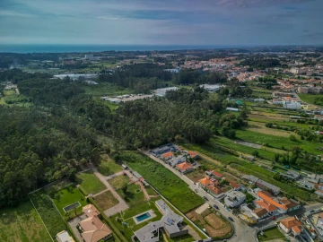 Terreno para Venda em Serzedo e Perosinho