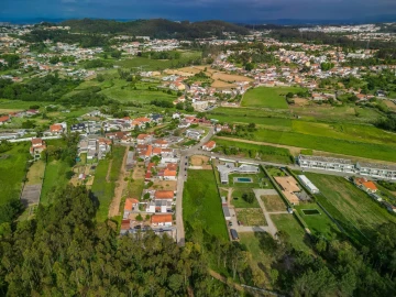 Terreno para Venda em Serzedo e Perosinho