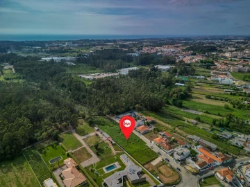Terreno para Venda em Serzedo e Perosinho