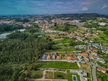 Terreno para Venda em Serzedo e Perosinho