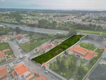 Terreno para Venda em Serzedo e Perosinho