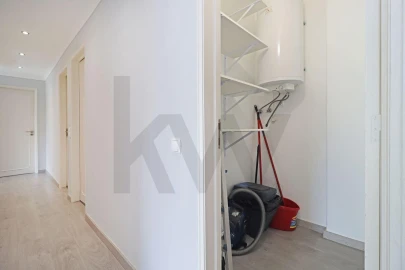 Apartamento T3 para Arrendamento em Carnaxide e Queijas