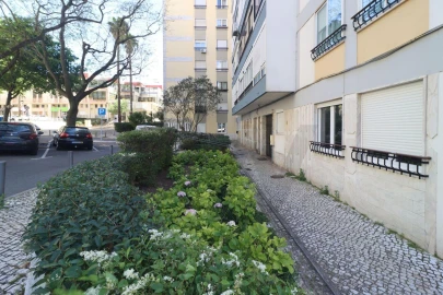 Apartamento T3 para Arrendamento em Carnaxide e Queijas
