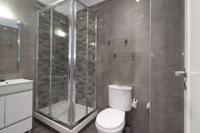Apartamento T3 para Arrendamento em Carnaxide e Queijas