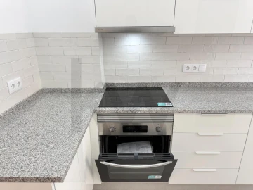 Apartamento T3 para Arrendamento em São Domingos de Benfica