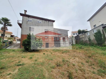Terreno para Venda em Torno