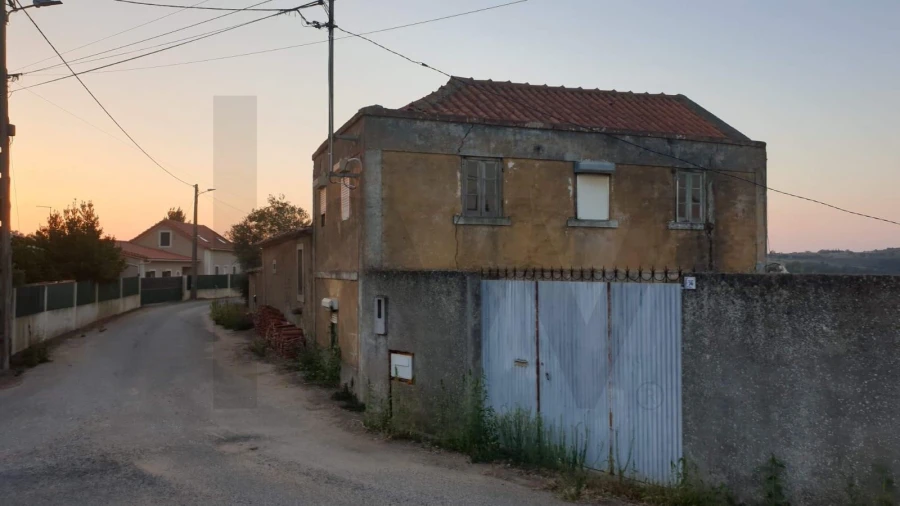 Prédio para Venda em A dos Negros Foto 8