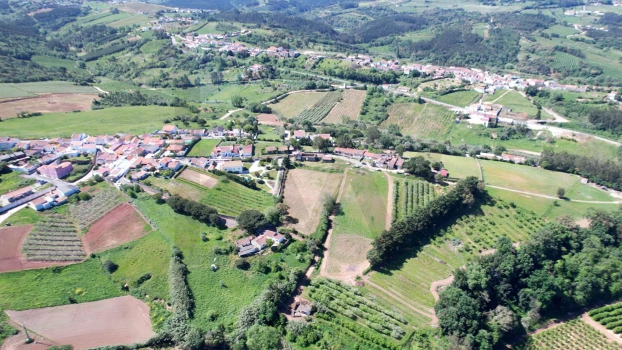 Prédio para Venda em A dos Negros Foto 7