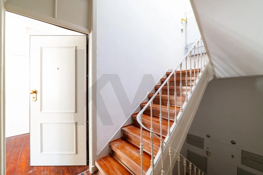 Apartamento T1 para Venda em Campo de Ourique Foto 11