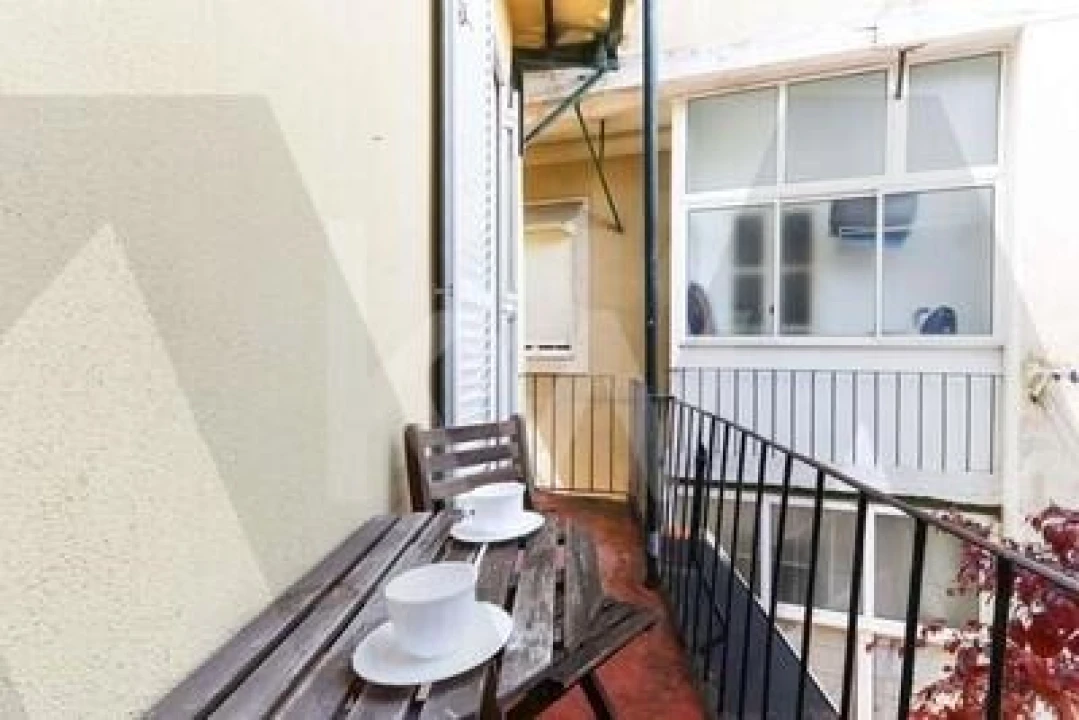 Apartamento T1 para Venda em Campo de Ourique Foto 12